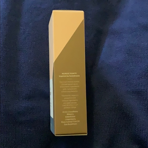 BNIB VV Serum - Picture 2 of 4